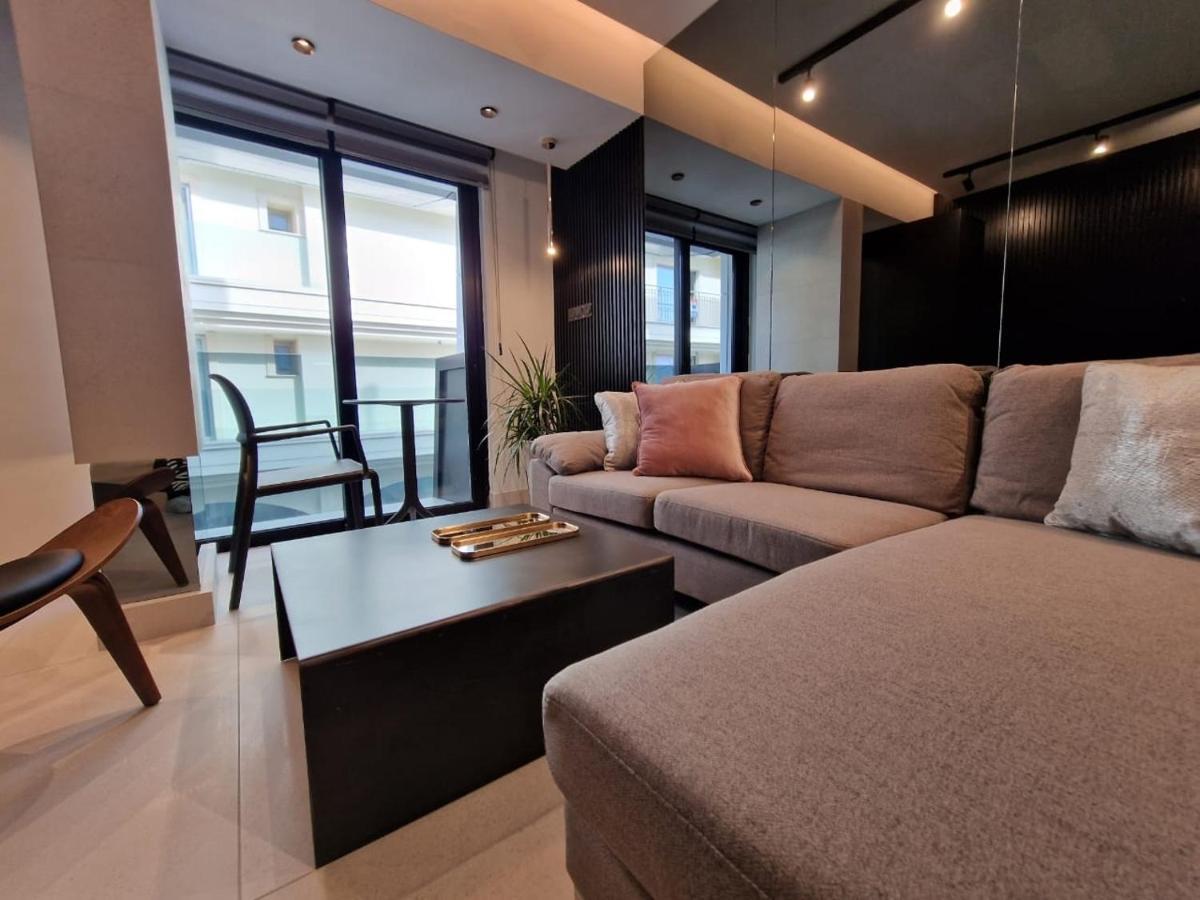 Raam Luxury Suites Ларнака Экстерьер фото