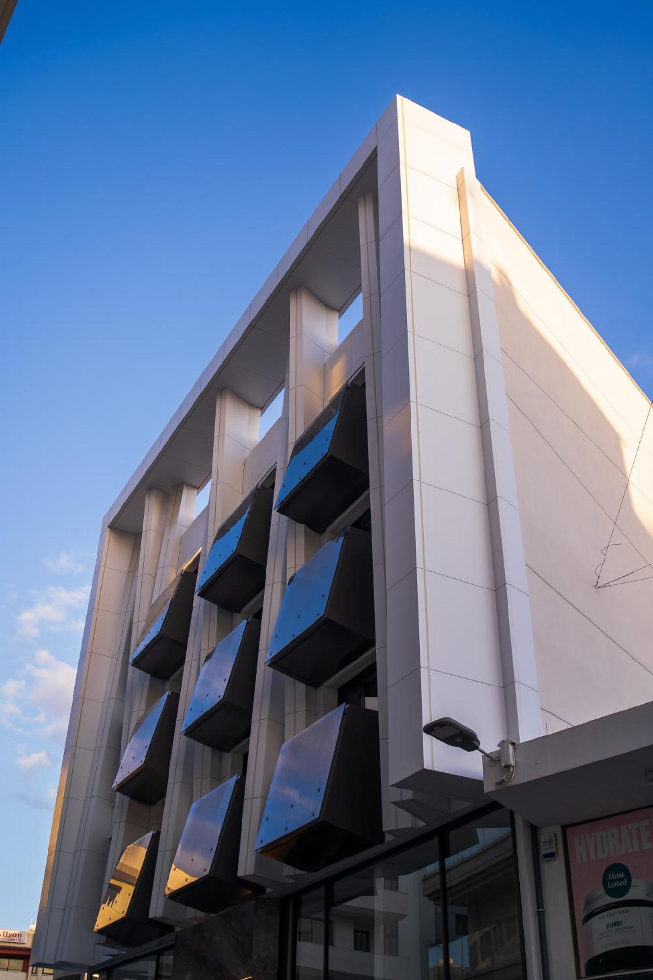 Raam Luxury Suites Ларнака Экстерьер фото